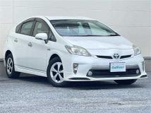 2013 Toyota Prius PHV