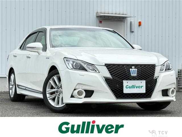 2013 Toyota Crown Hybrid