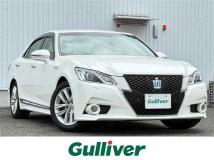 2013 Toyota Crown Hybrid