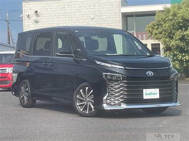 2023 Toyota Voxy