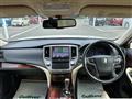2013 Toyota Crown Hybrid