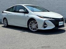 2020 Toyota Prius PHV