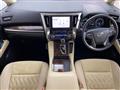 2022 Toyota Alphard Hybrid