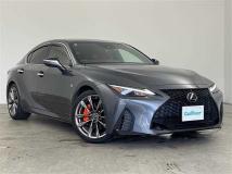 2021 Lexus IS