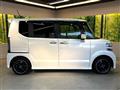 2017 Honda N BOX