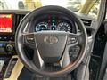 2017 Toyota Alphard Hybrid