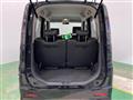 2010 Nissan ROOX