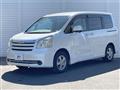 2010 Toyota Noah