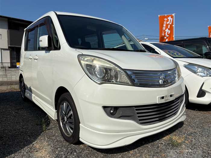 2011 Mitsubishi Delica D2