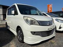 2011 Mitsubishi Delica D2