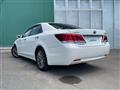 2013 Toyota Crown Hybrid