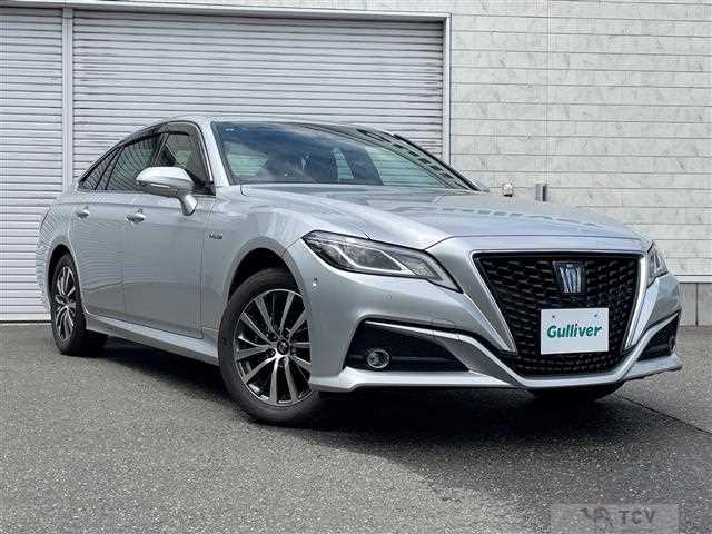 2019 Toyota Crown Hybrid