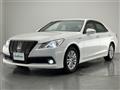 2013 Toyota Crown Hybrid