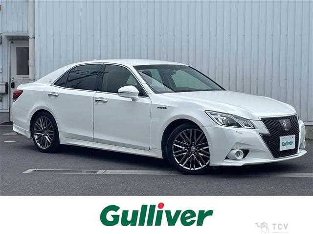 2013 Toyota Crown Hybrid