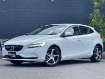2018 Volvo V40