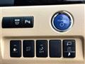 2013 Toyota Alphard Hybrid
