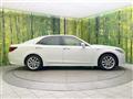 2013 Toyota Crown Hybrid