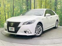 2013 Toyota Crown Hybrid