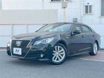 2014 Toyota Crown Hybrid