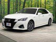 2016 Toyota Crown Hybrid