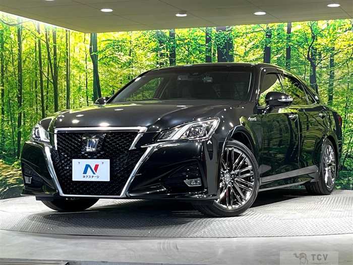 2016 Toyota Crown Hybrid