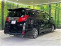 2017 Toyota Alphard Hybrid