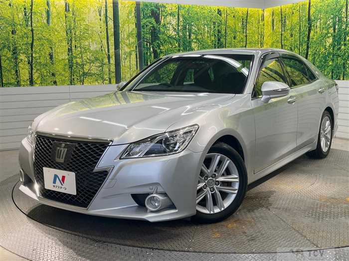 2014 Toyota Crown