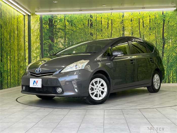 2012 Toyota PRIUS α