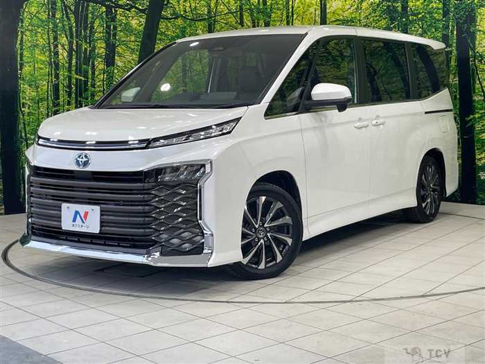 2022 Toyota Voxy