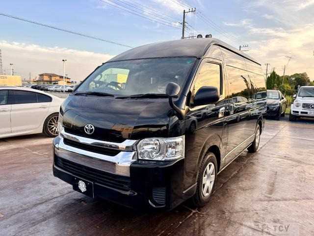 2017 Toyota Hiace Commuter