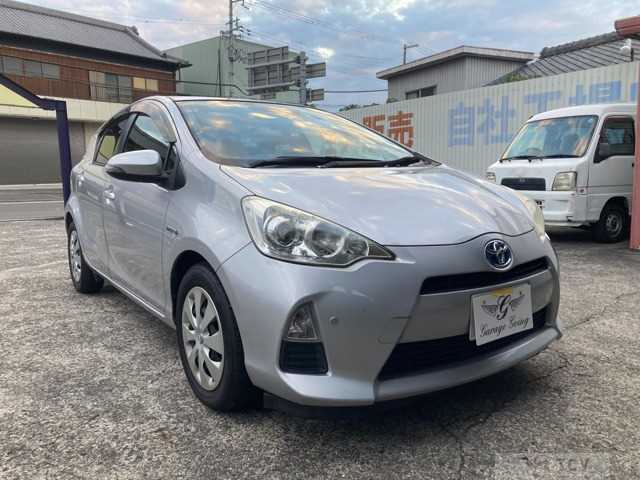 2012 Toyota AQUA
