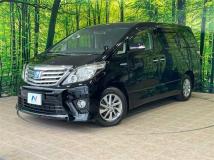 2013 Toyota Alphard Hybrid