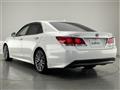 2013 Toyota Crown Hybrid