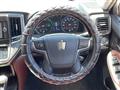 2013 Toyota Crown Hybrid