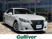2013 Toyota Crown Hybrid
