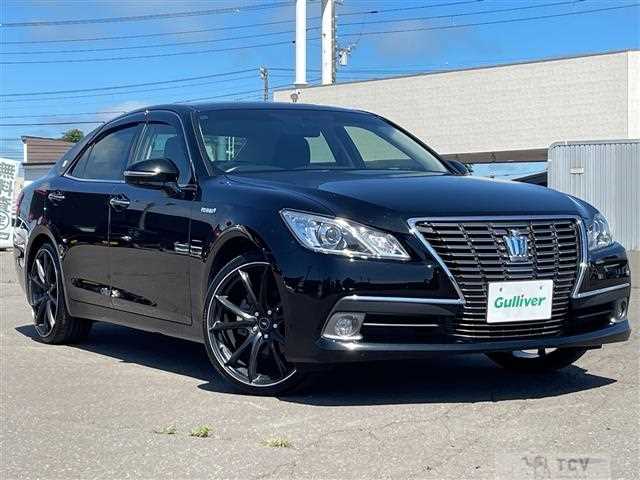 2014 Toyota Crown Hybrid
