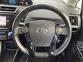 2017 Toyota PRIUS α