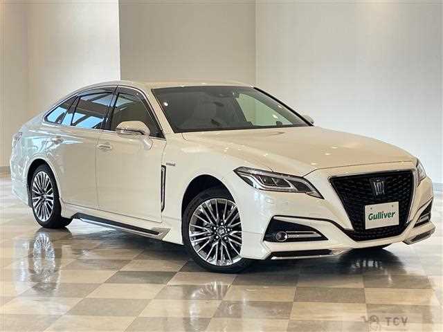 2019 Toyota Crown Hybrid