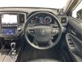 2017 Toyota Crown Hybrid