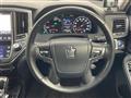 2017 Toyota Crown Hybrid