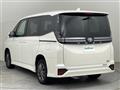 2022 Toyota Voxy