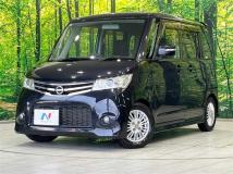 2013 Nissan ROOX