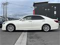 2013 Toyota Crown Hybrid
