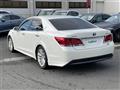 2013 Toyota Crown Hybrid