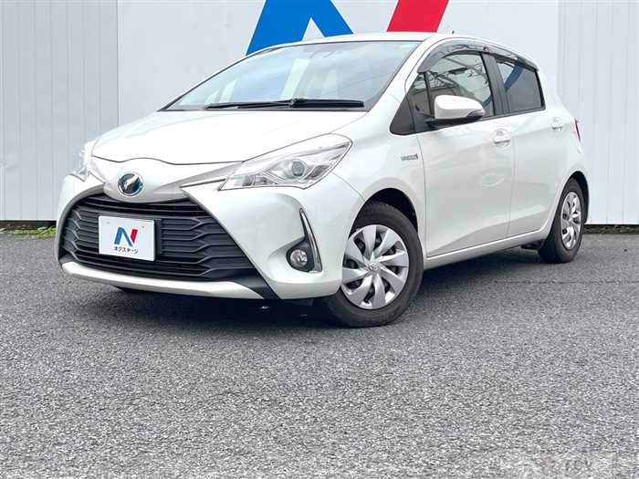 2017 Toyota Vitz