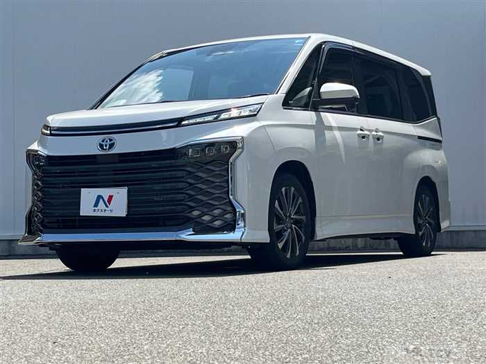 2023 Toyota Voxy