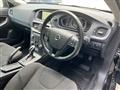 2017 Volvo V40