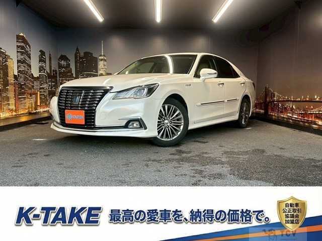 2016 Toyota Crown