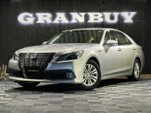 2015 Toyota Crown