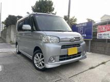 2012 Daihatsu Tanto